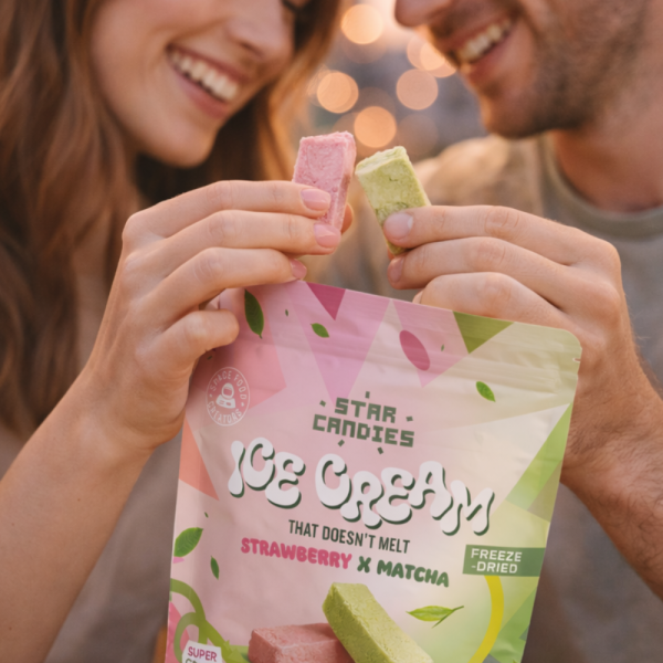 Înghețată STAR CANDIES cu aromă de matcha și căpșuni, liofilizată, 16g