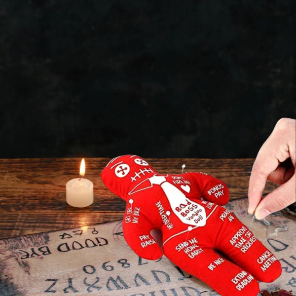 Păpușă Voodoo "Șeful rău"