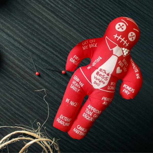 Păpușă Voodoo "Șeful rău"