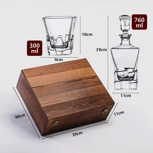 Set de whisky într-o cutie de lemn "ELIXIR" cu inițiala numelui dvs