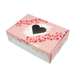 Cutie cadou cu fereastră în formă de inimă 305x215x85mm