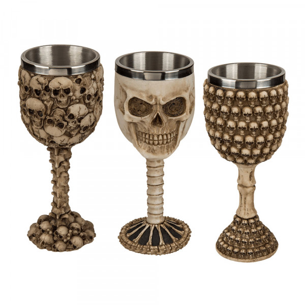 CUPĂ decorată cu cranii CUPĂ decorată cu cranii