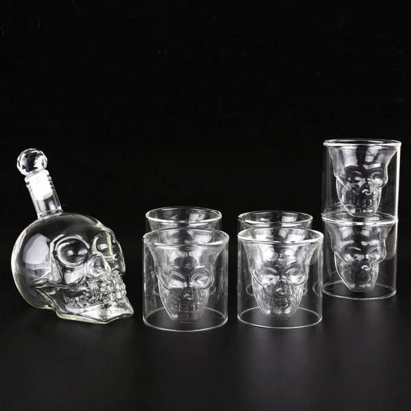 Set de pahare în formă de craniu (6 buc.) și carafă Set de pahare în formă de craniu (6 buc.) și carafă