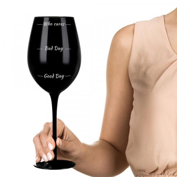 Pahar de vin negru gigantic "Who cares" (750ml)