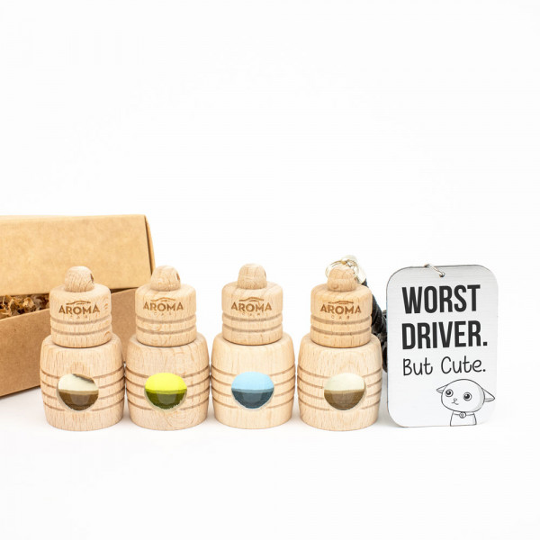 Set de parfumuri pentru mașină "Worst driver, but cute" Set de parfumuri pentru mașină "Worst driver, but cute"