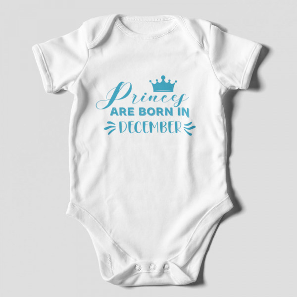 Salopetă pentru copii "Princes are born in" cu lună schimbabilă
