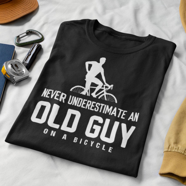 Tricou "Never underestimate"