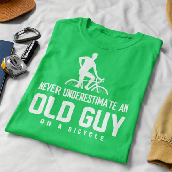 Tricou "Never underestimate"