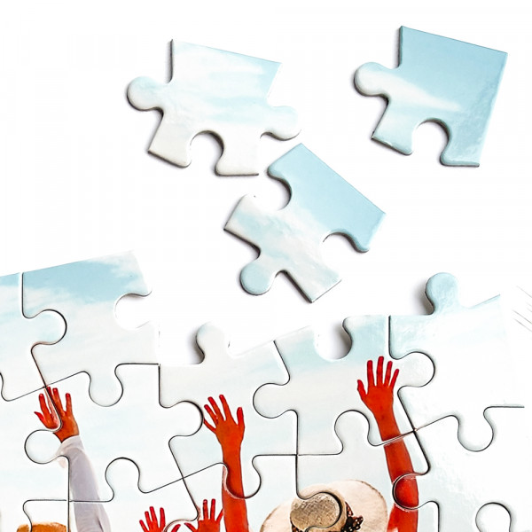 Puzzle cu fotografia aleasă (format A4, 35 de piese) Puzzle cu fotografia aleasă (format A4, 35 de piese)