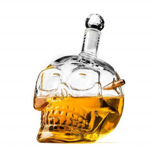 Carafă în formă de craniu cu glonț