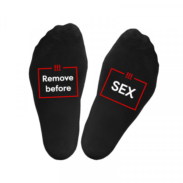 Șosete cu imprimare pe tălpi "Remove before sex" Șosete cu imprimare pe tălpi "Remove before sex"