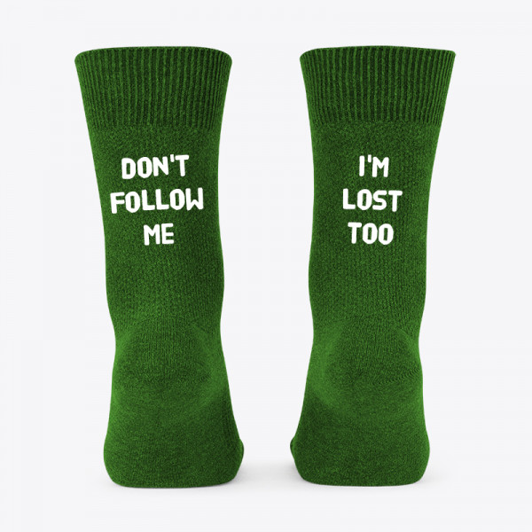 Șosete cu imprimeu pe spate "Don't follow me"