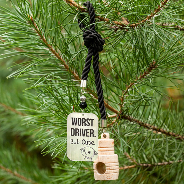 Parfum de mașină "Worst driver, but cute" Parfum de mașină "Worst driver, but cute"