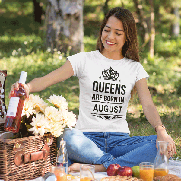 Tricouri pentru femei "Queens are born" cu luna selectată