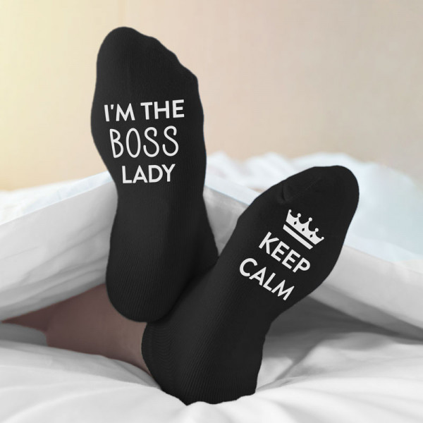 Șosete de damă cu imprimeu pe talpă „Keep calm.I'm the boss lady“ Șosete de damă cu imprimeu pe talpă „Keep calm.I'm the boss lady“