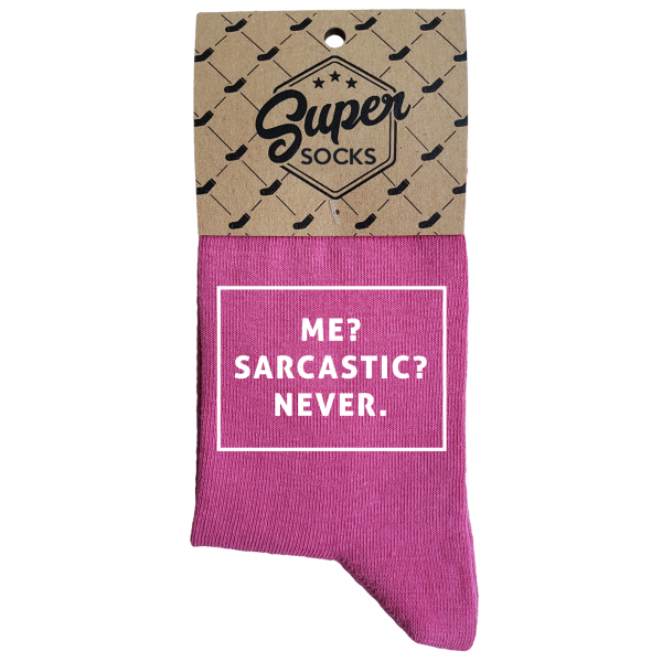 Șosete pentru femei „Me? Sarcastic? Never“ Șosete pentru femei „Me? Sarcastic? Never“