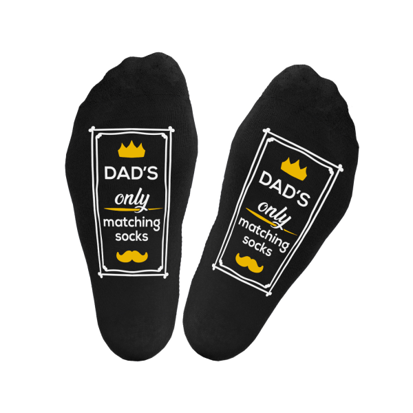 Șosete cu imprimare pe tălpi "Dad's only matching socks" Șosete cu imprimare pe tălpi "Dad's only matching socks"