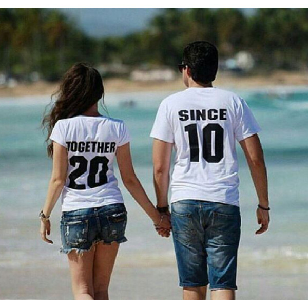 Set de tricouri "Together Since" su pasirinktais metais Set de tricouri "Together Since" su pasirinktais metais