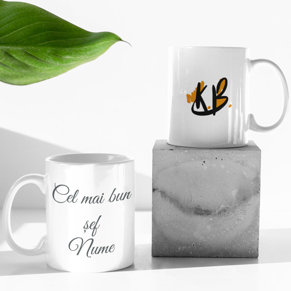 Cană cu logo-ul companiei și numele șefului