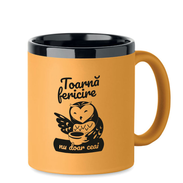 Cană gravată "Toarnă fericire, nu doar ceai"