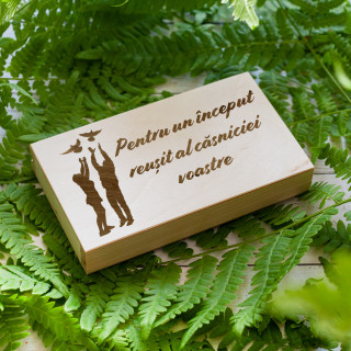 Cutie de bani din lemn "Pentru un început reușit al căsniciei voastre"