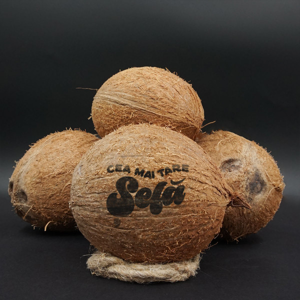Nucă de cocos gravată "Cea mai tare șefă" Nucă de cocos gravată "Cea mai tare șefă"