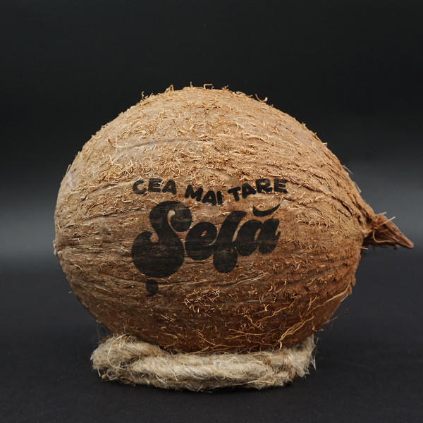 Nucă de cocos gravată "Cea mai tare șefă" Nucă de cocos gravată "Cea mai tare șefă"