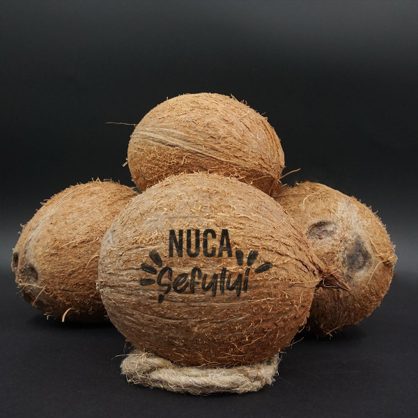 Nucă de cocos gravată "Nuca șefului" Nucă de cocos gravată "Nuca șefului"