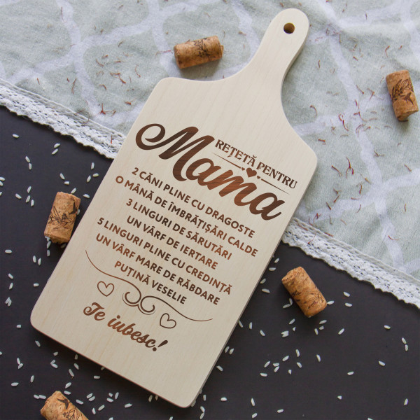 Placă de tăiat cu mâner "Rețetă pentru mama" (30cm) Placă de tăiat cu mâner "Rețetă pentru mama" (30cm)