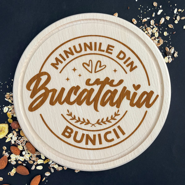 Placă de tăiat rotundă gravată "Minunile din bucătăria bunicii"