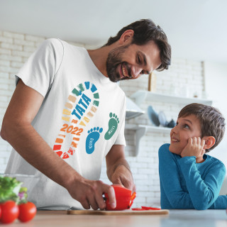 Tricou "Pe urmele tatălui" cu numele copiilor și data personalizate