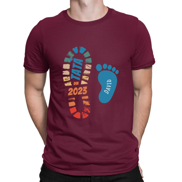 Tricou "Pe urmele tatălui" cu numele copiilor și data personalizate