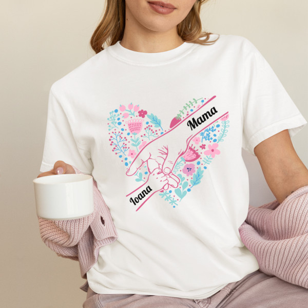 Tricou pentru femei "Inima mamei" cu numele copiilor aleși